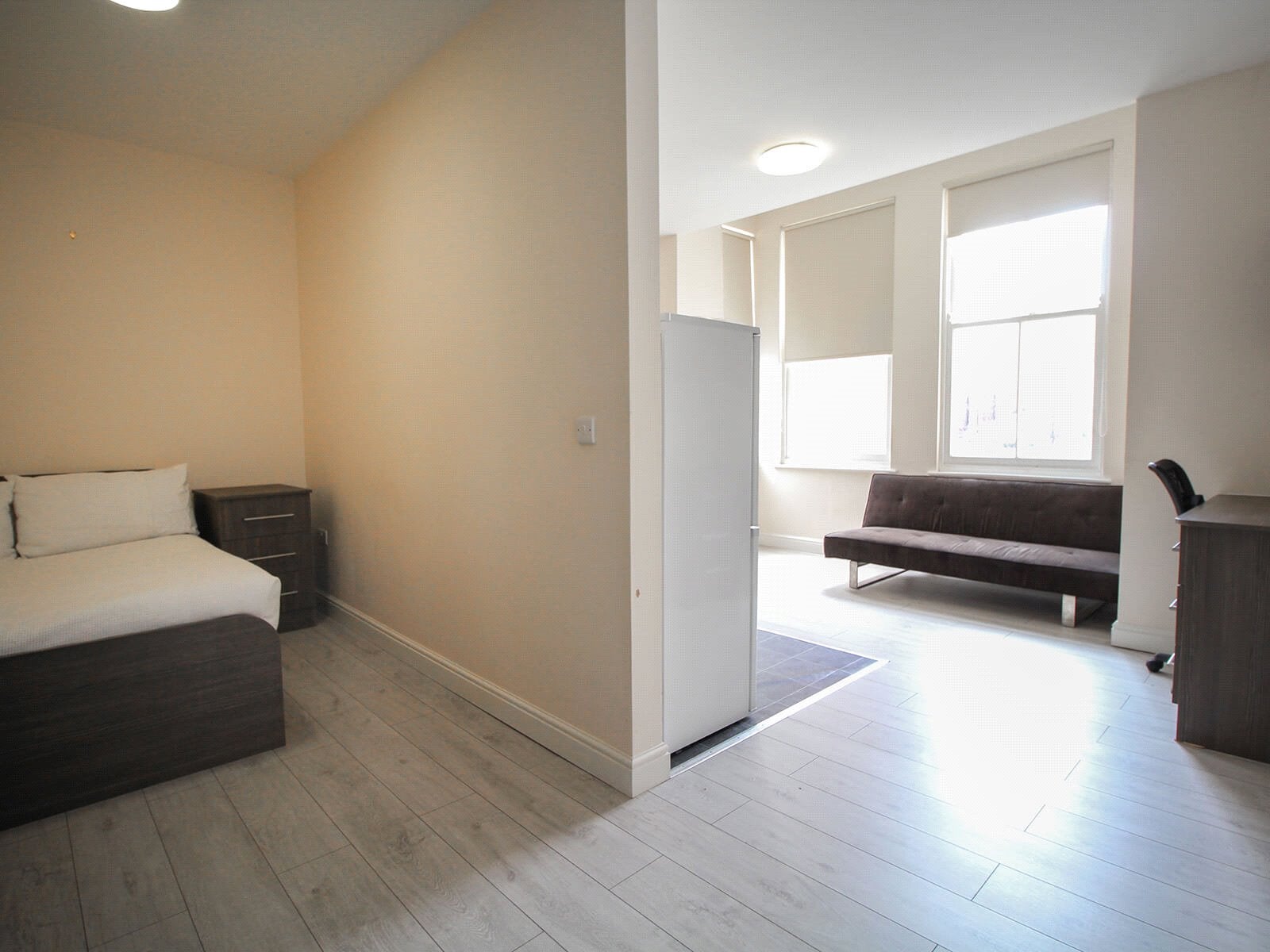 Flat Clarendon Road in Leeds