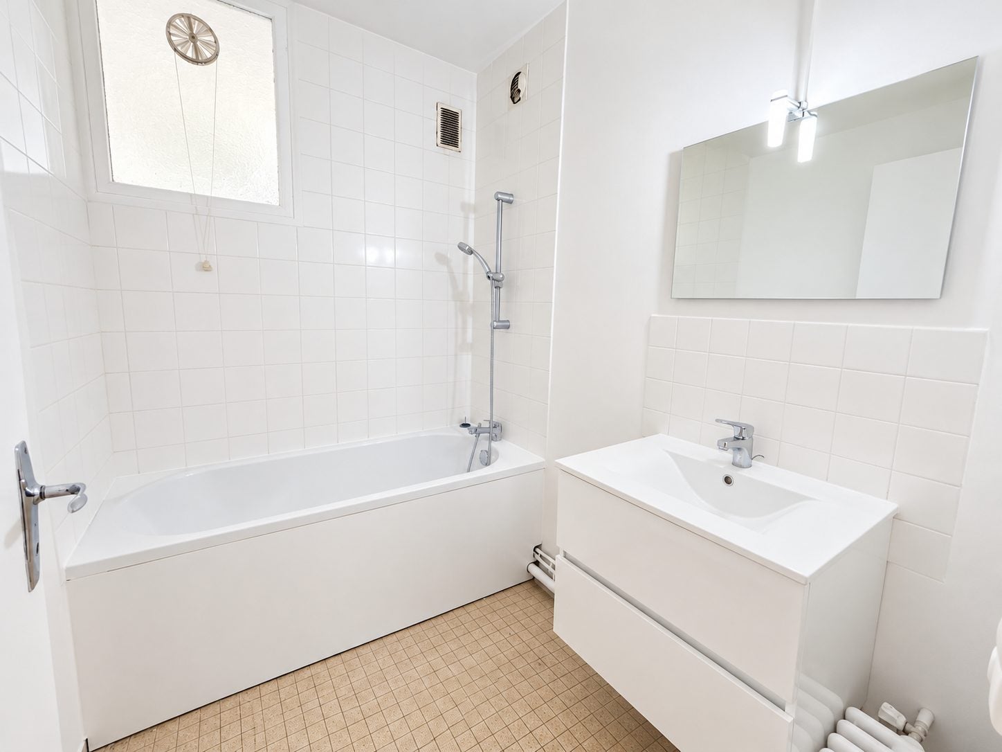 Flat Rue du Chevalier de La Barre in Le Havre