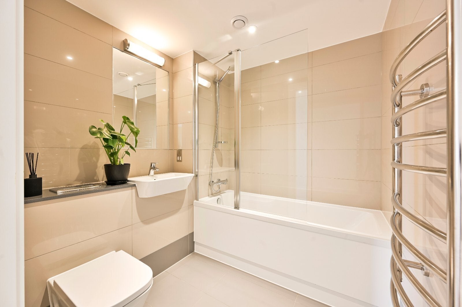 Room Childers Street in Greater London