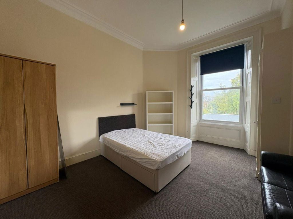 Flat Madeira Street in City of Edinburgh