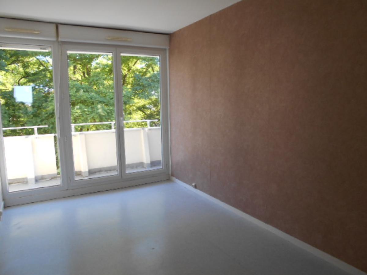 Appartement Rue Desbureaux à Reims