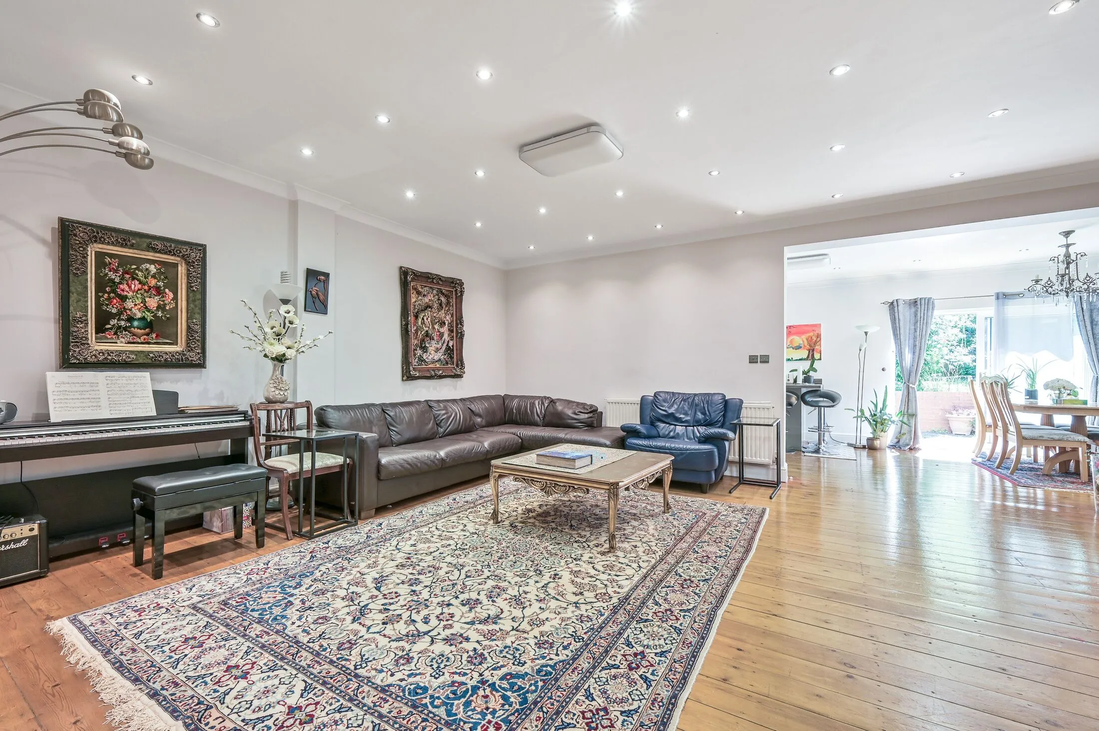 House Kingsmead in Greater London