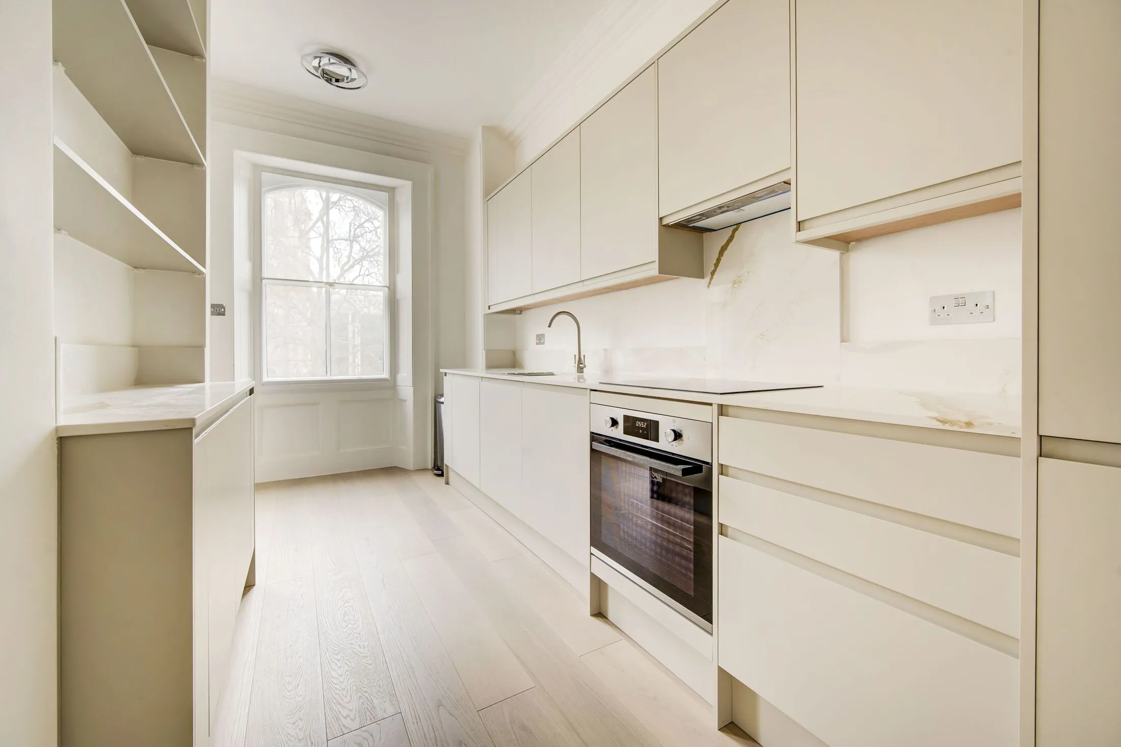 Flat Cromwell Place in Greater London