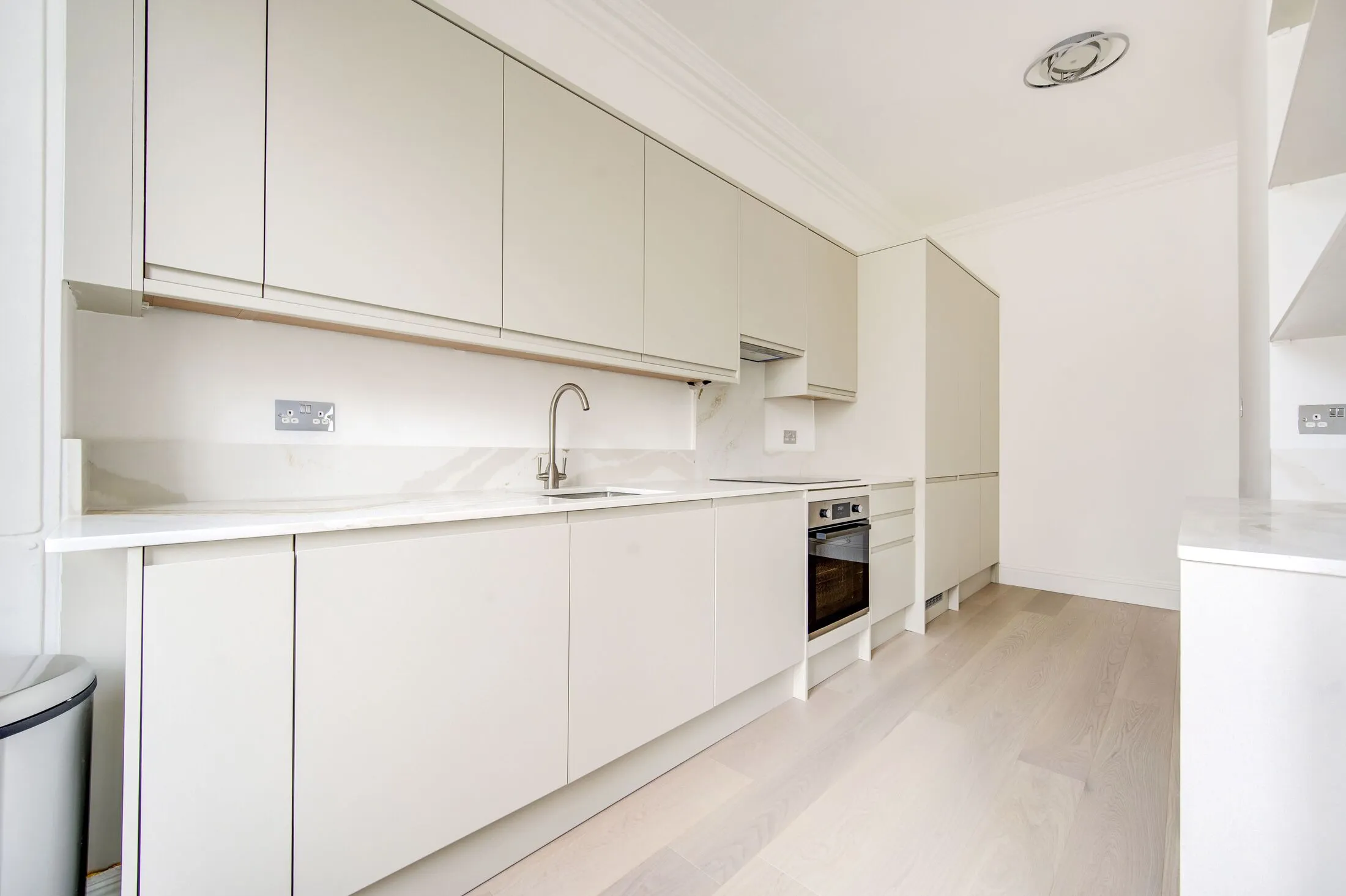 Flat Cromwell Place in Greater London