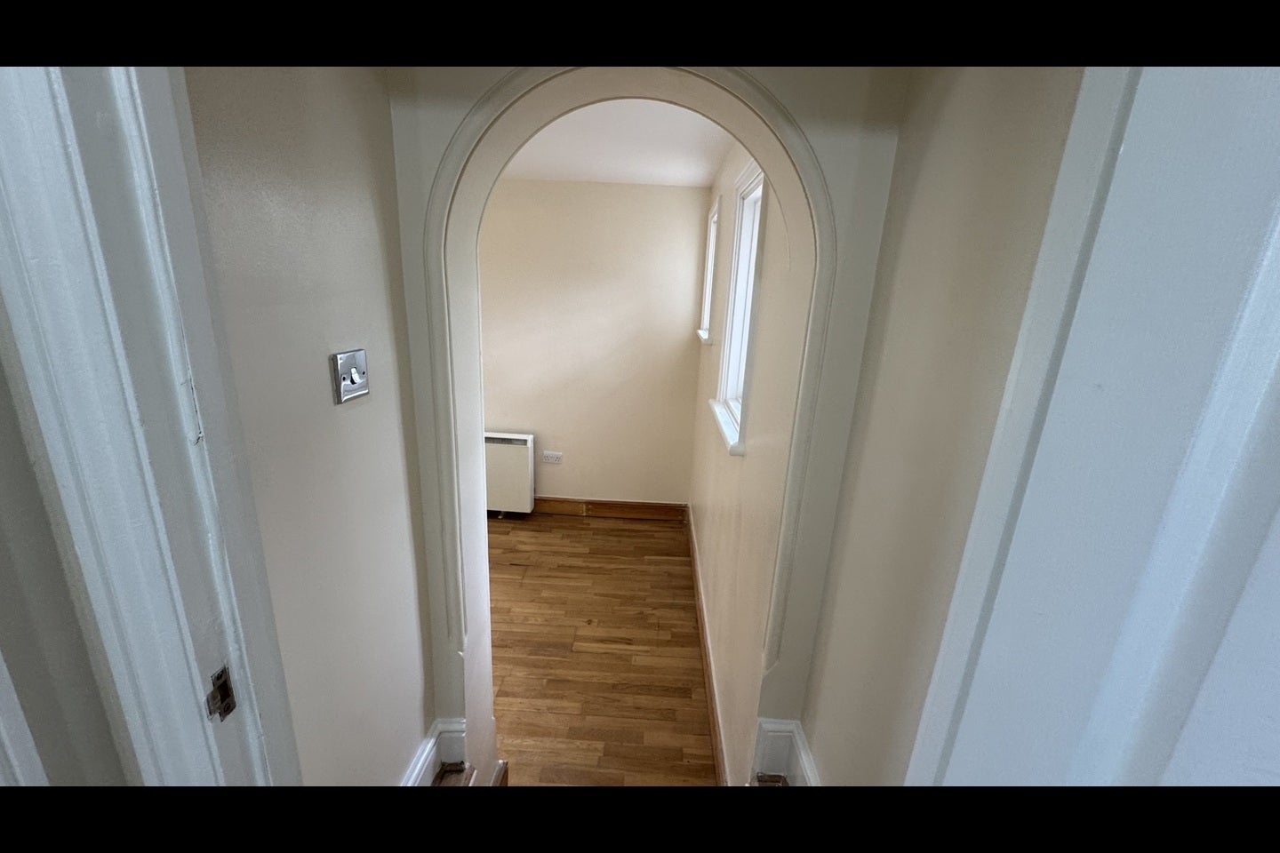 Flat Woolstone Road in Greater London