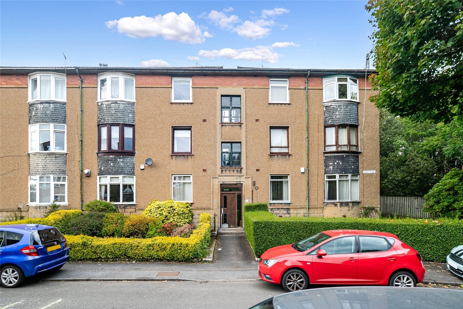 Flat Penrith Drive in Glasgow