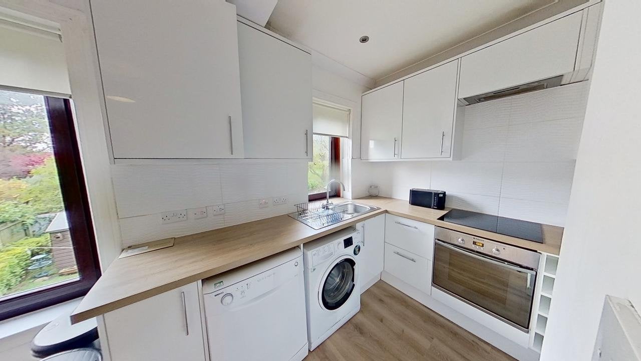 Flat Penrith Drive in Glasgow