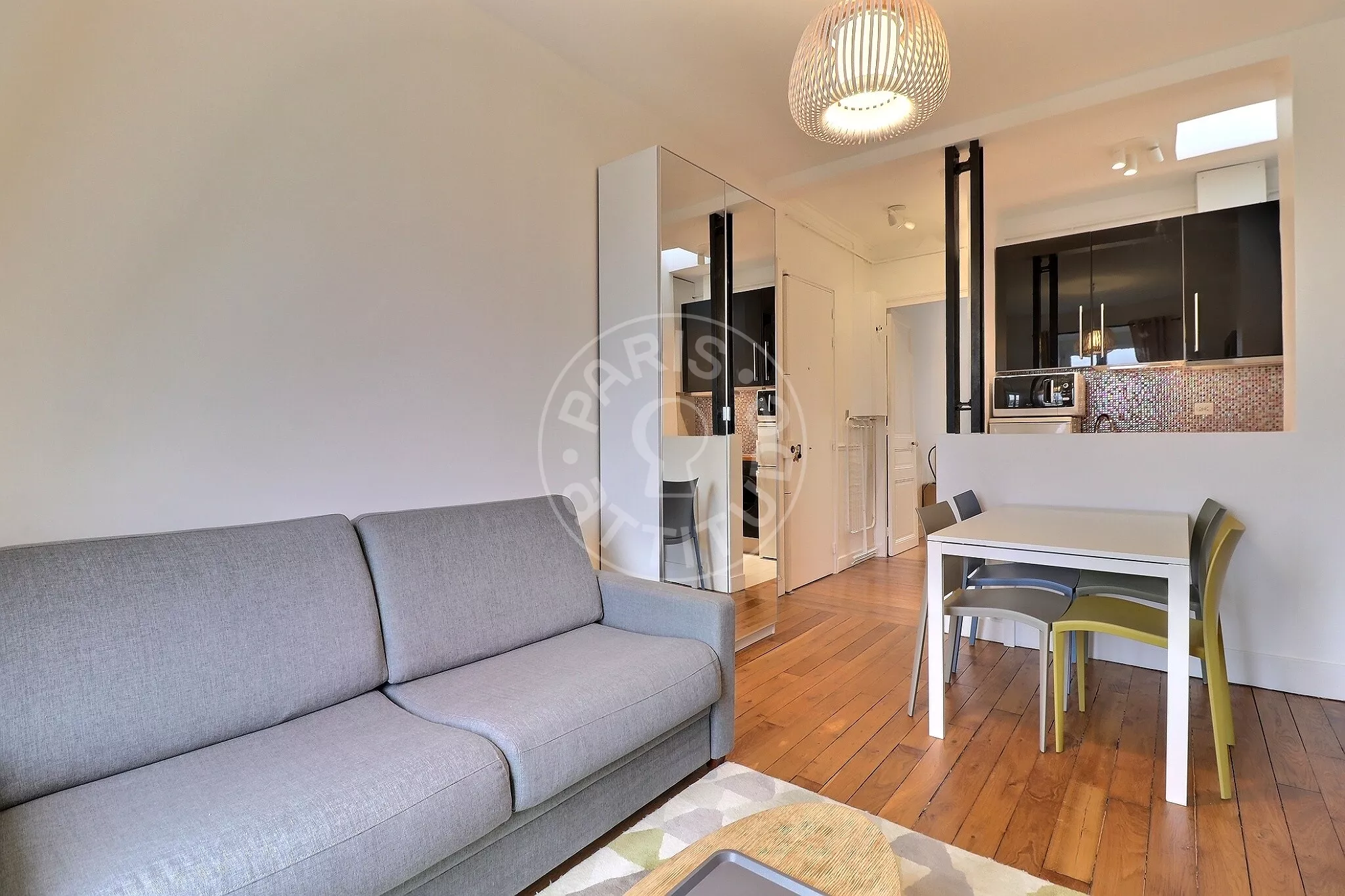 Appartement Rue Brochant à Paris