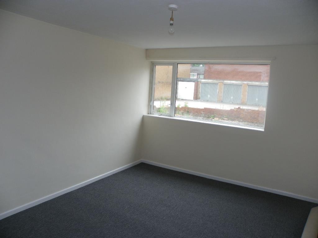Flat Compton Road in Coventry