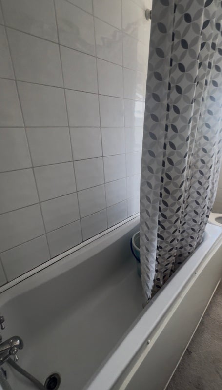 Room Selhurst Road in Greater London
