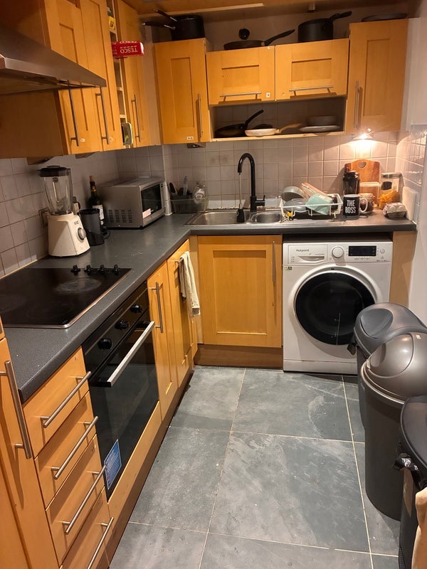 Room High Street in Greater London