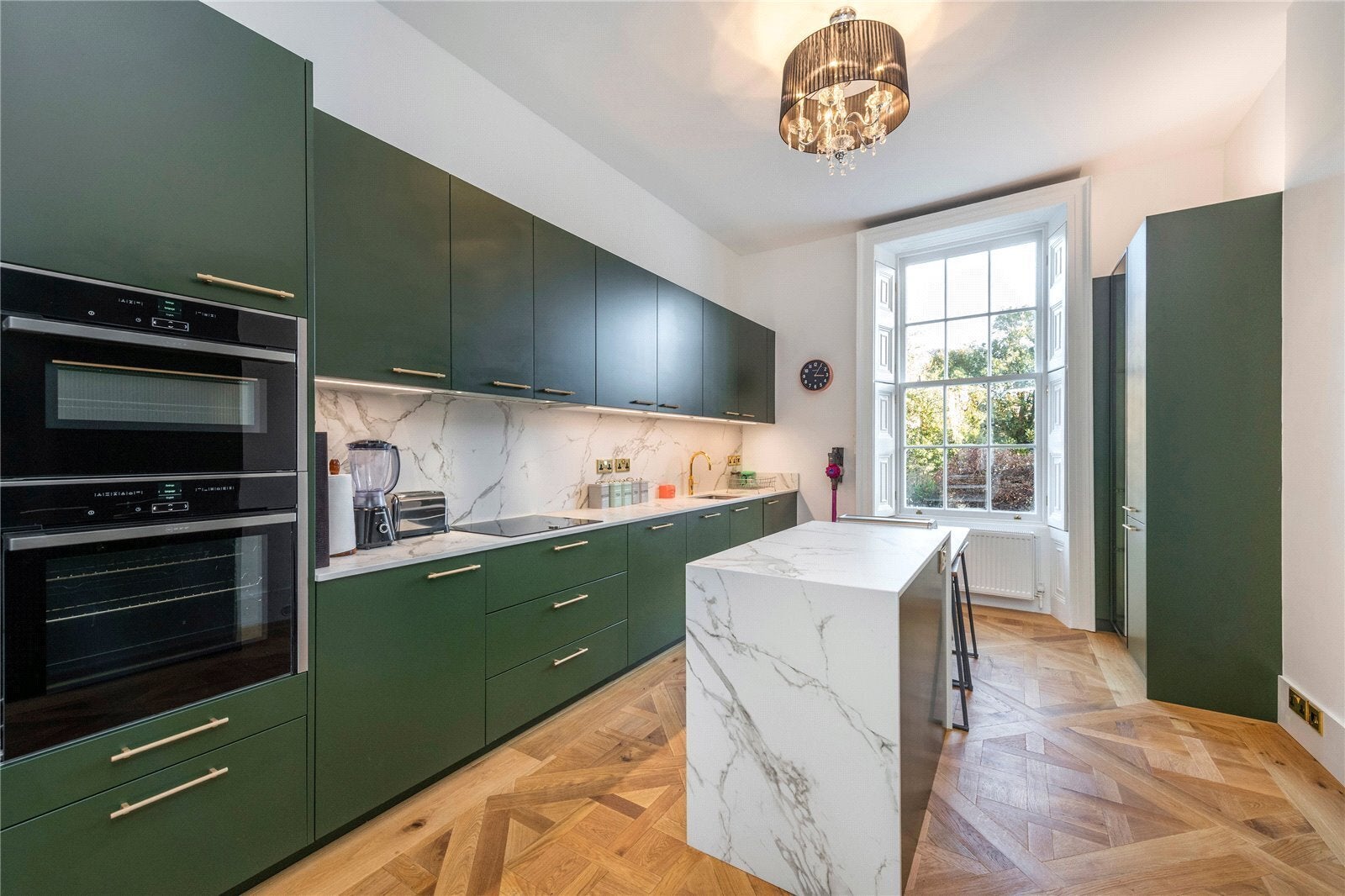 Flat Kings Road in Greater London