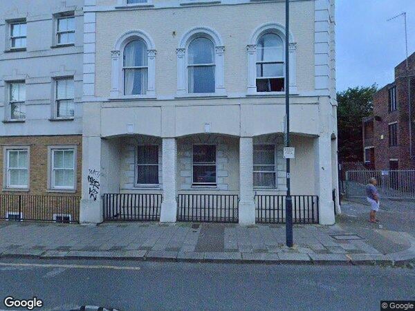 Flat Carlton Vale in Greater London