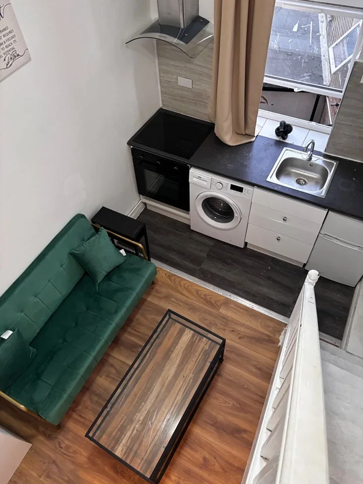 Flat Carlton Vale in Greater London