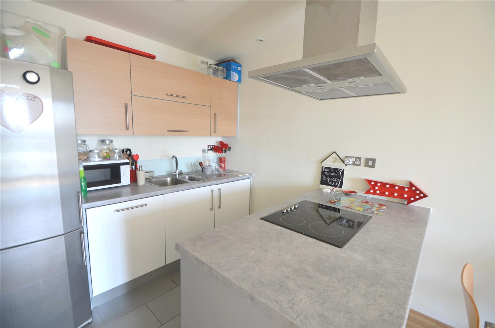 Flat Warton Road in Greater London