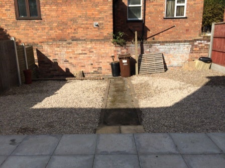 Room Rolleston Drive in Nottingham