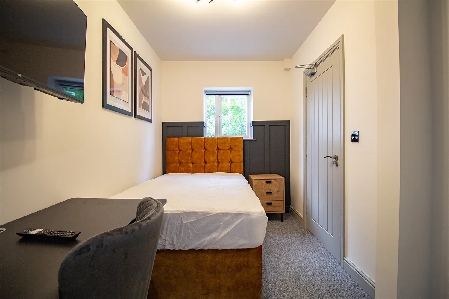 Room Grace Dieu Way in Charnwood