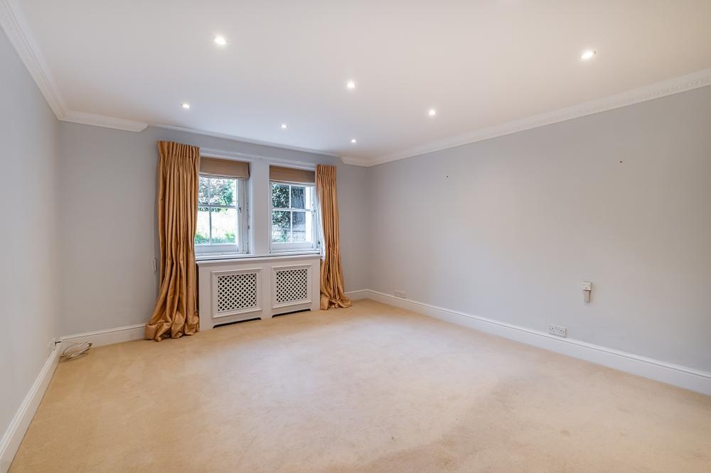 Flat Randolph Crescent in City of Westminster
