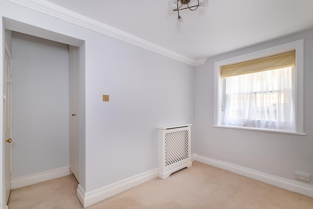 Flat Randolph Crescent in City of Westminster