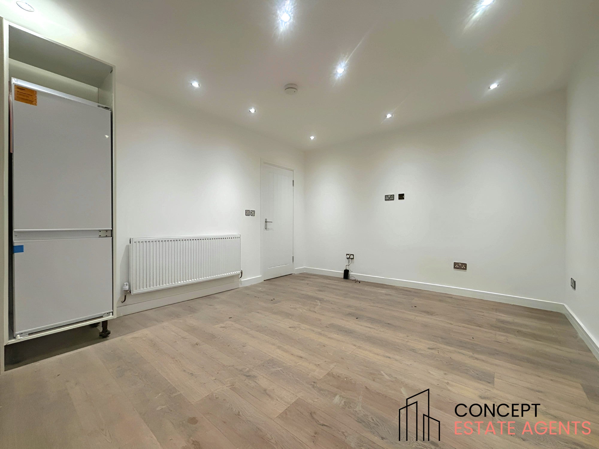 Flat Bakers End in Greater London