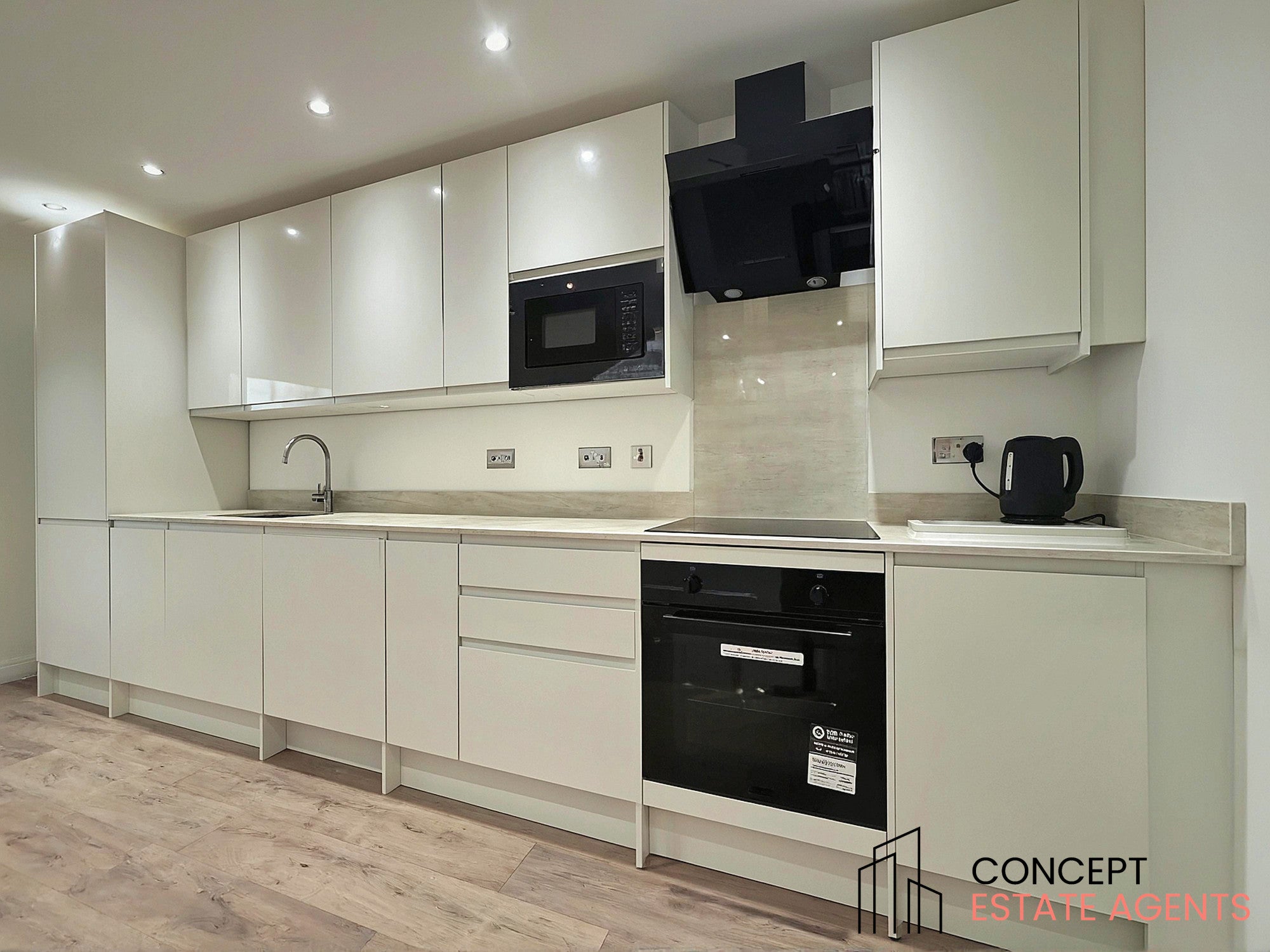 Flat Bakers End in Greater London