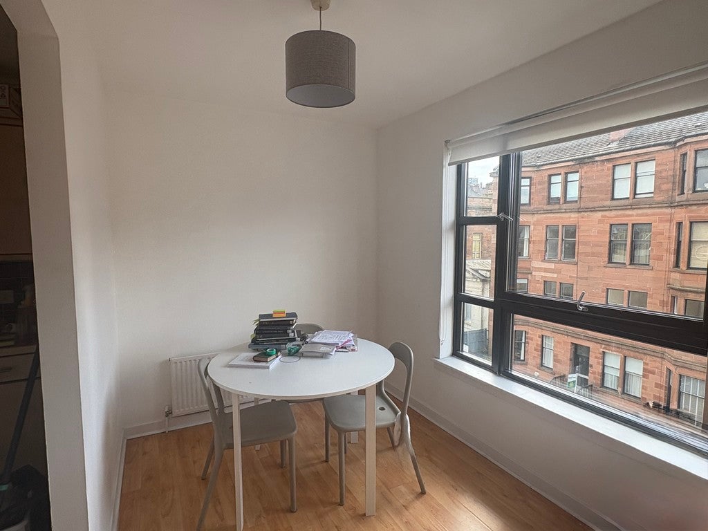Flat Cresswell Street in Glasgow
