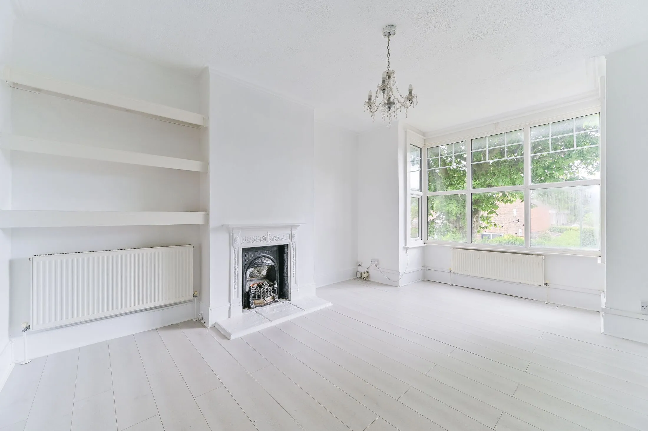 Flat St James Avenue in Greater London