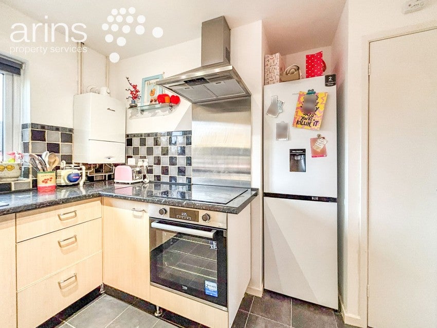 Flat Kilnsea Drive in Reading
