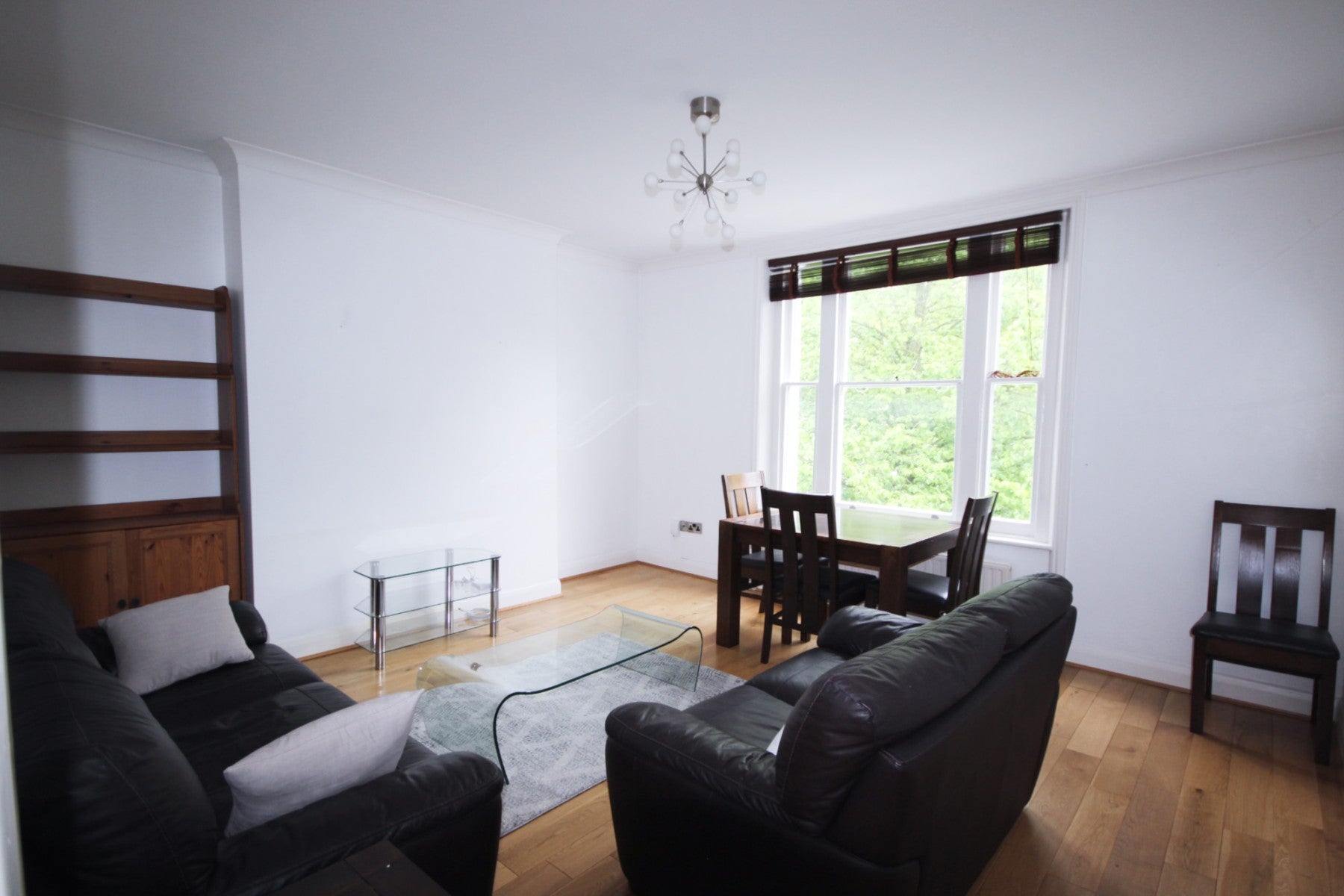 Flat Windsor Road in Greater London