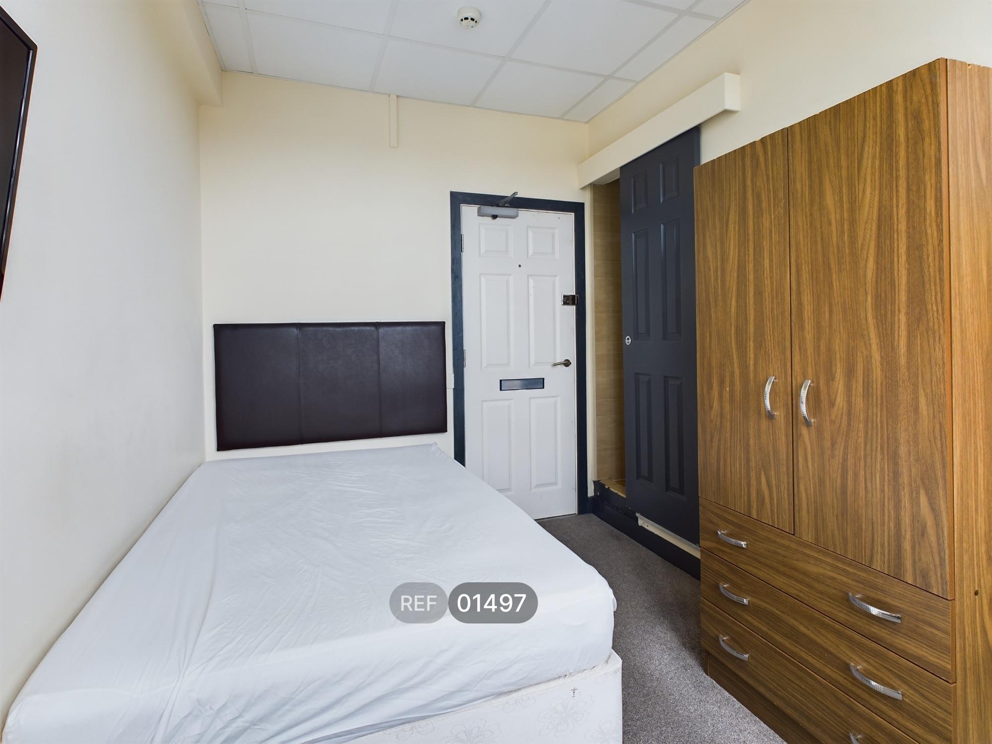 Room Anlaby Road in Hull