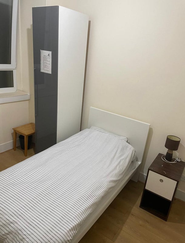 Room Copland Road in Glasgow