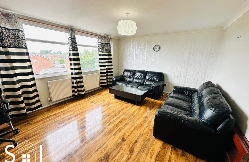 Flat Percy Bryant Road in Sunbury-on-Thames