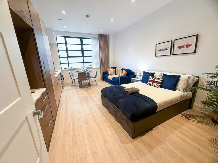 Flat Frampton Street in City of Westminster