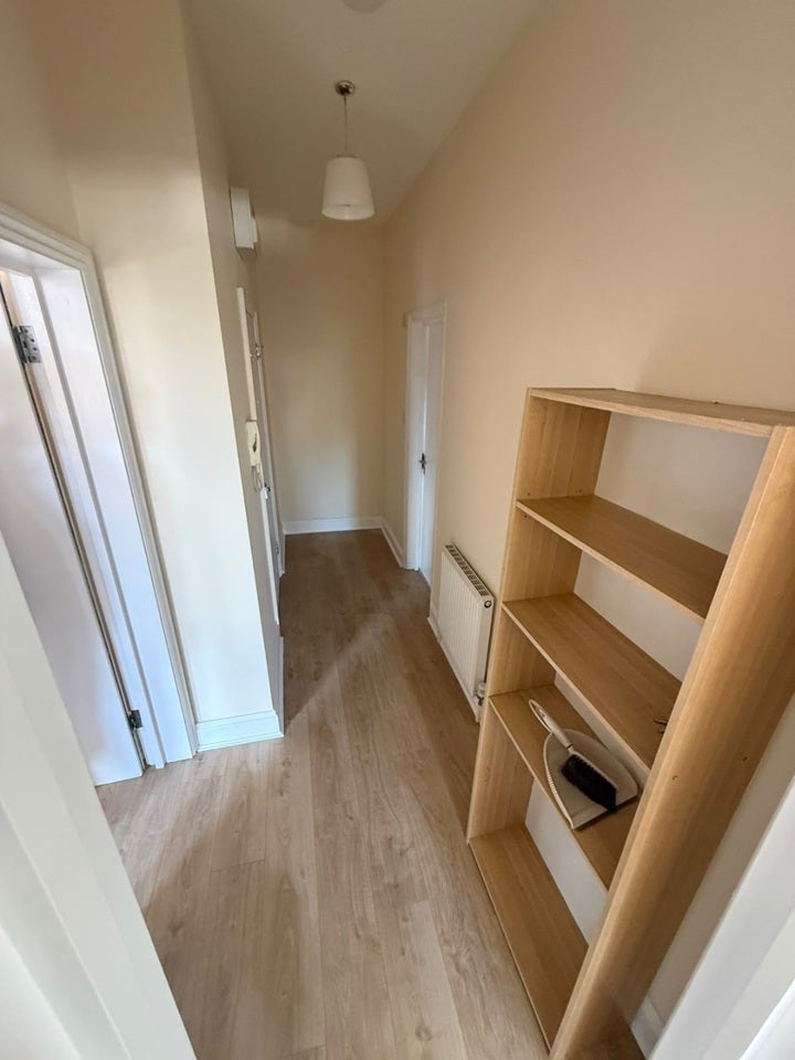 Flat Newburgh Road in Greater London