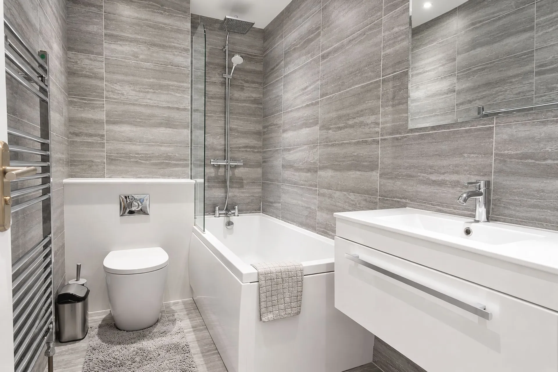 House Kimbolton Close in Greater London