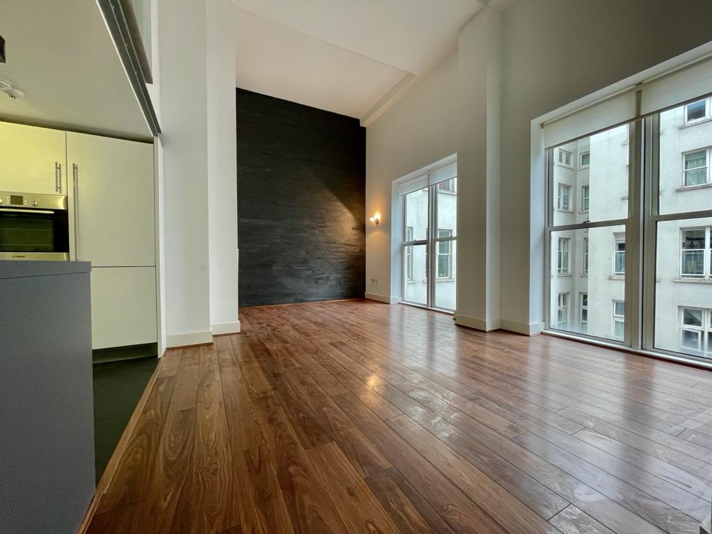 Flat Duke of Wellington Avenue in Greater London