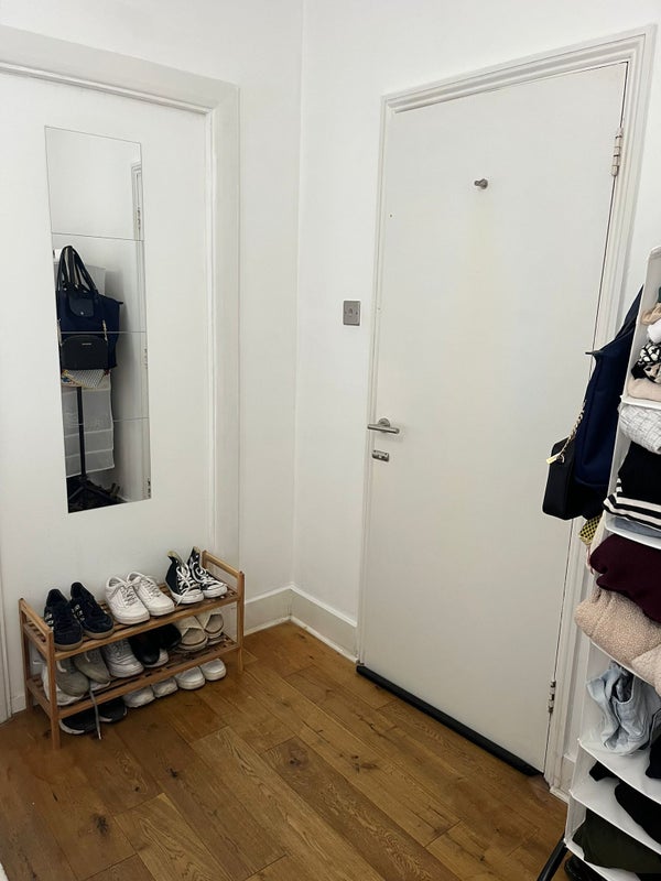 Room Essex Road in Greater London