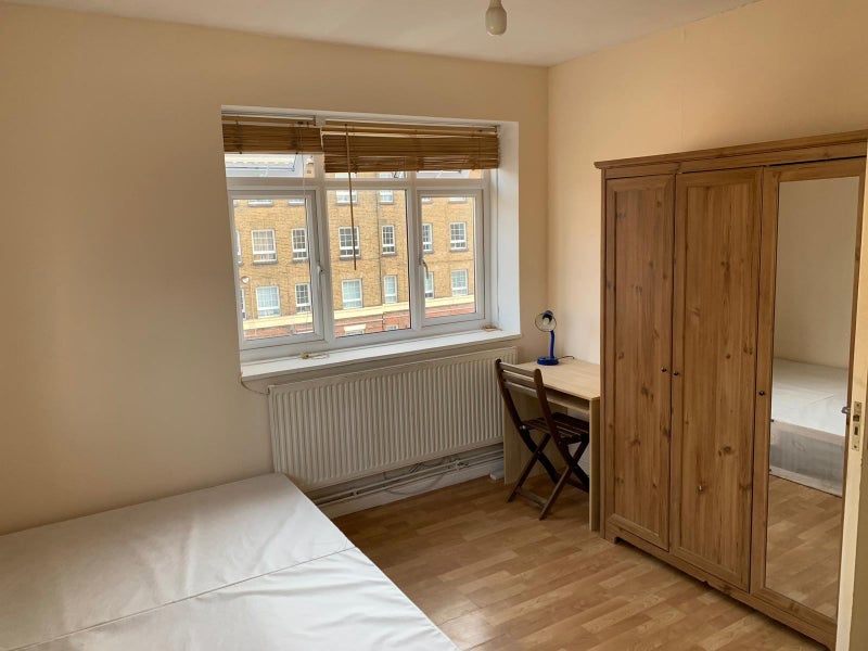 Room Ming Street in Greater London