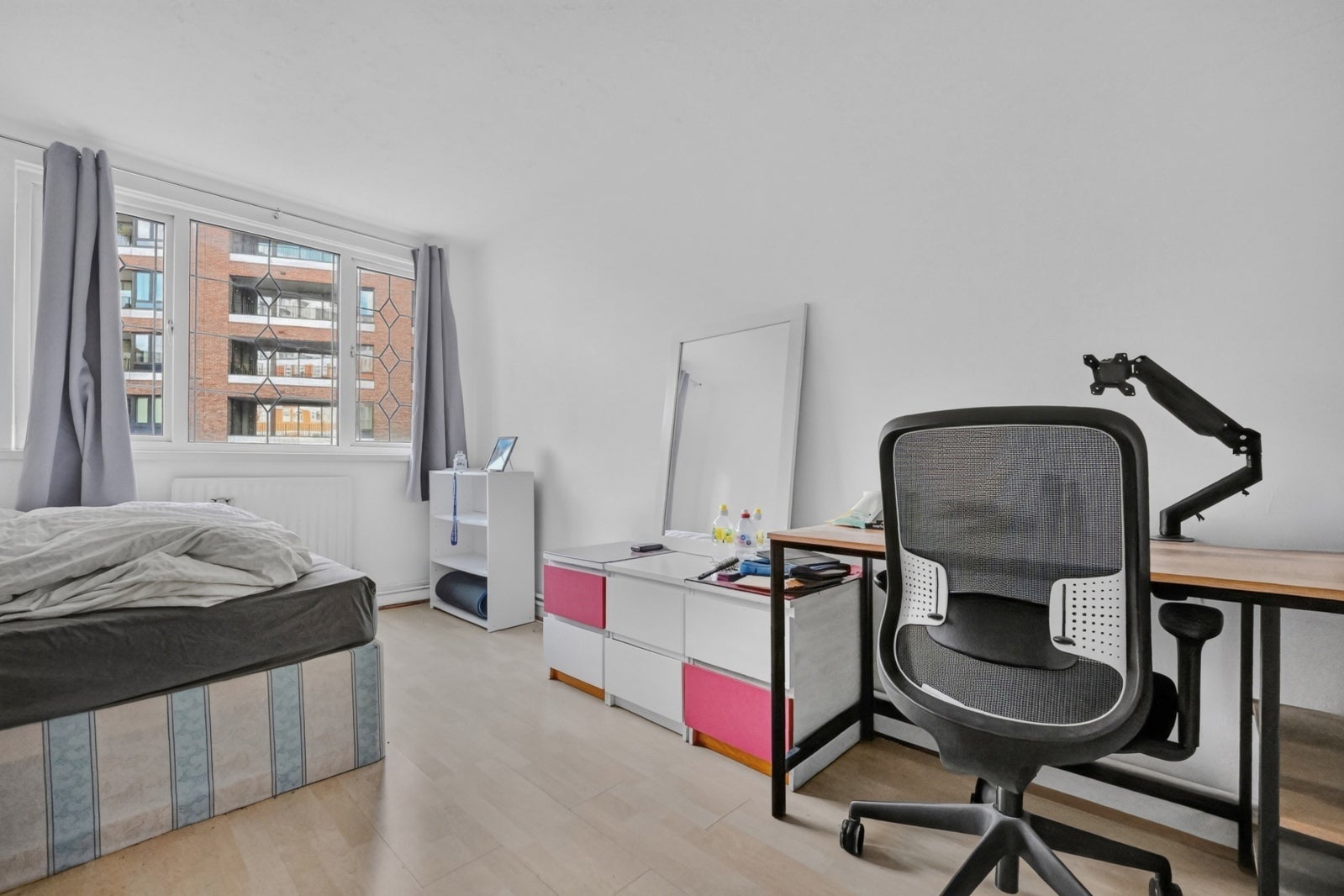 Flat Fellows Court in Greater London