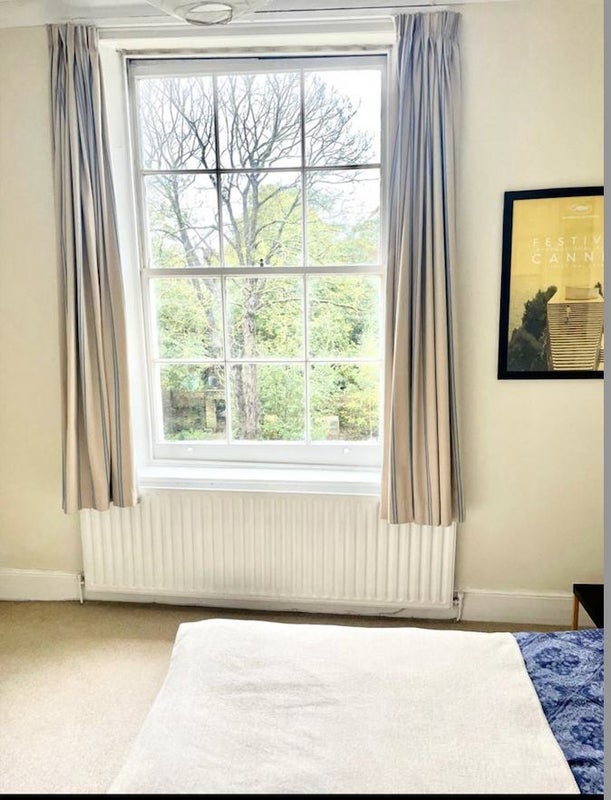 Room King Henry's Road in Greater London