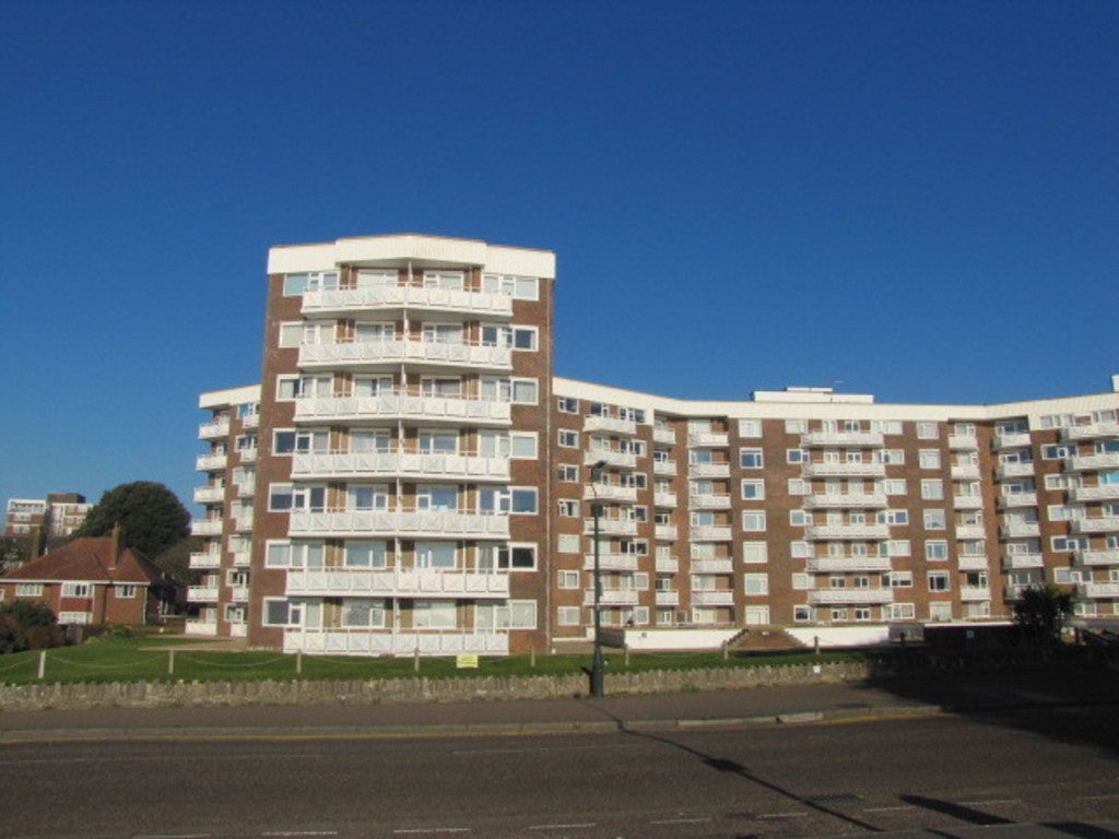 Flat Grove Road in Bournemouth