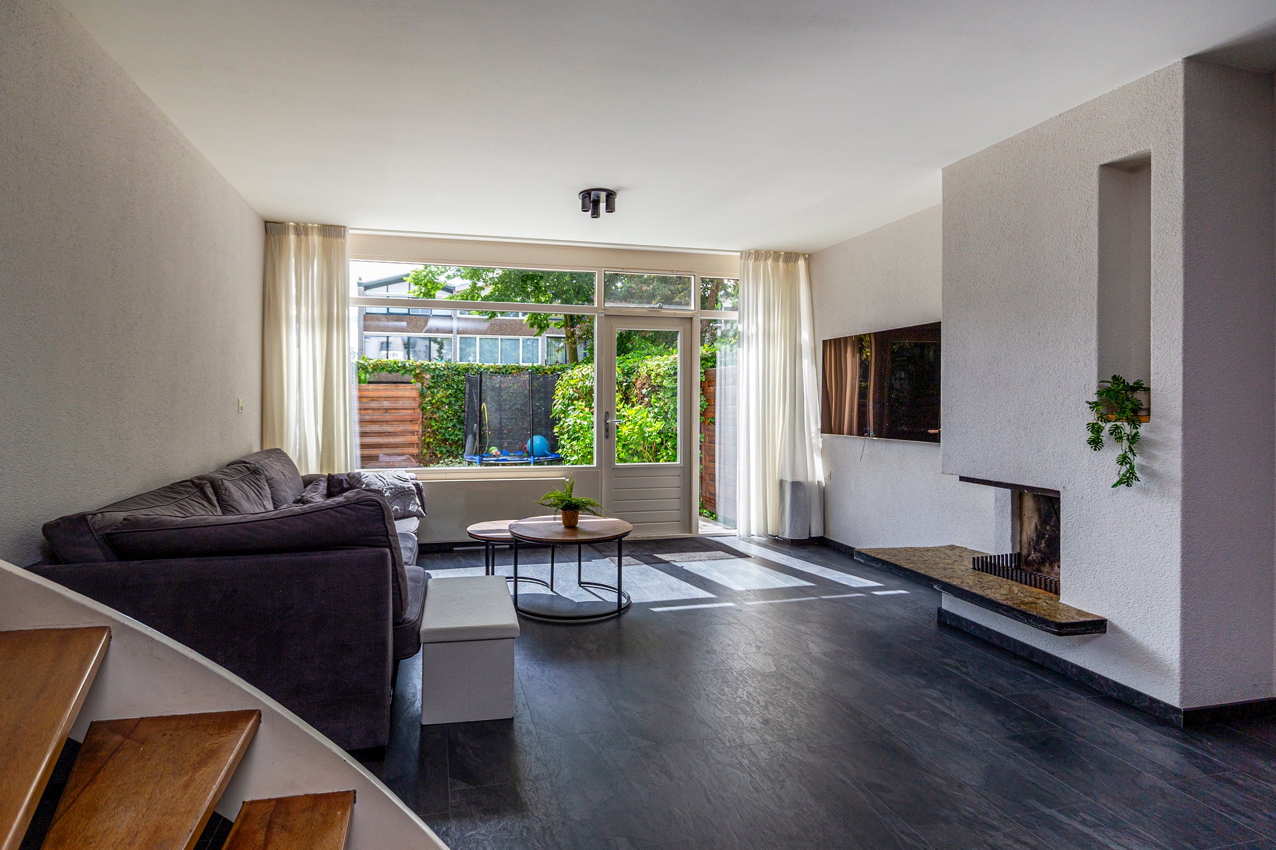 Tussenwoning te koop: Magnoliahove 28, Kwintsheul
