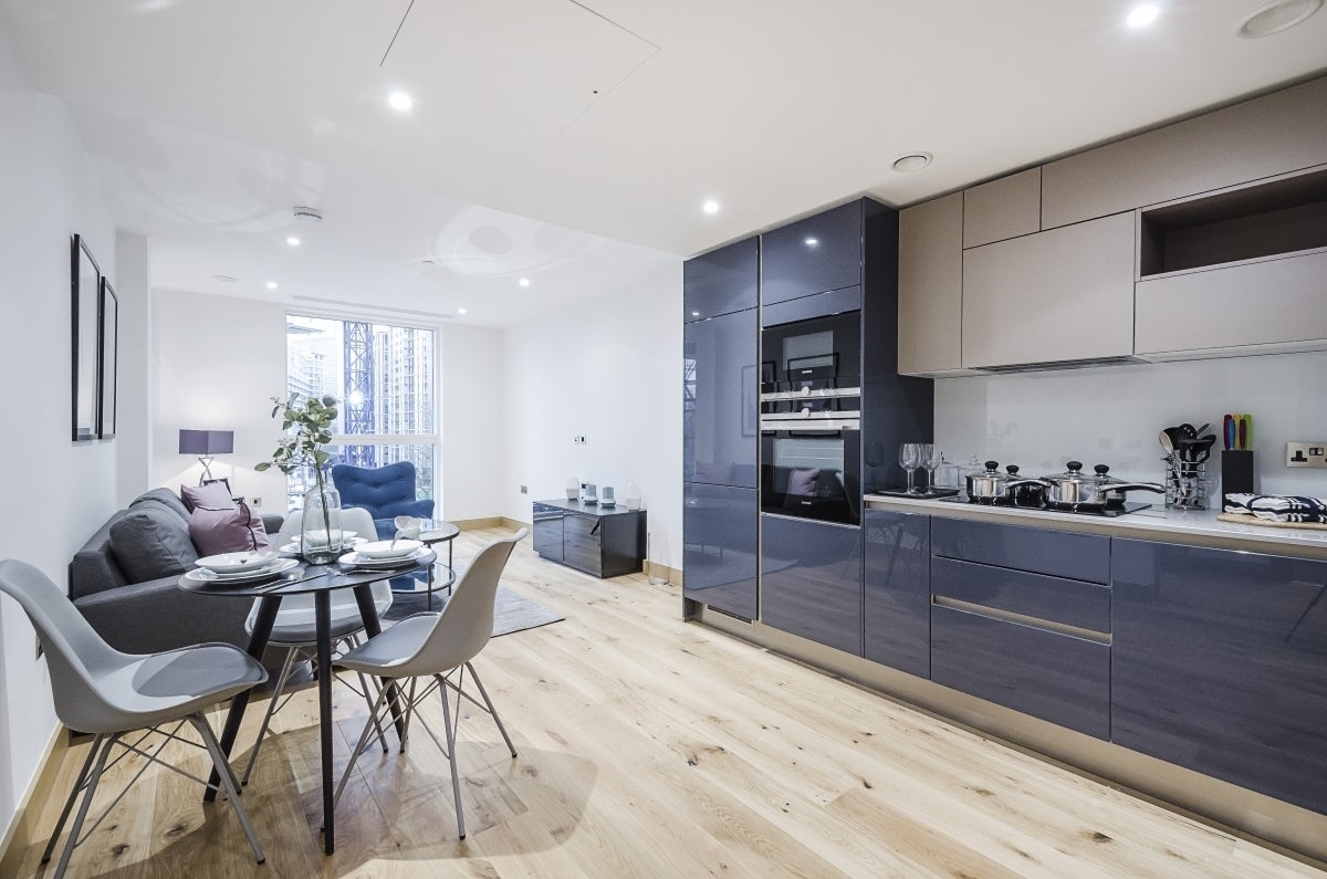 Flat Hermitage Street in City of Westminster