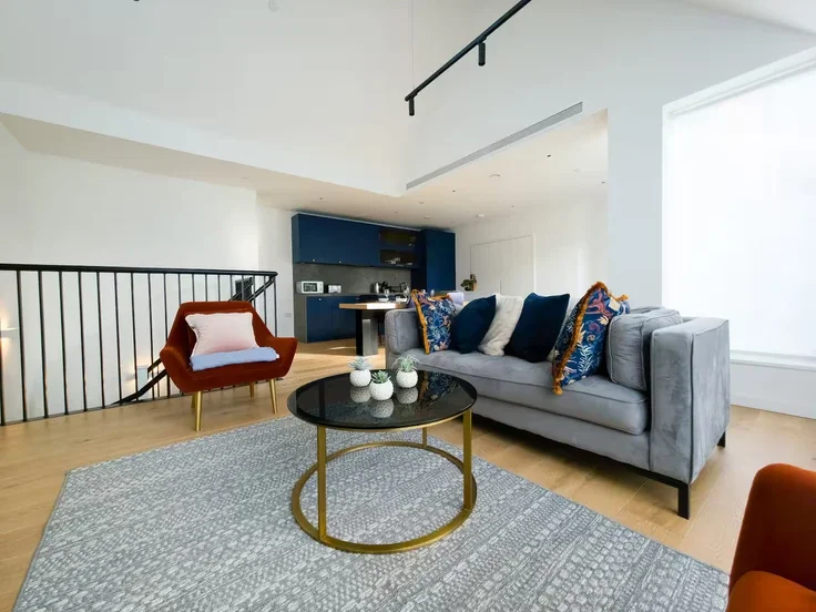 Flat Orchard Place in Greater London