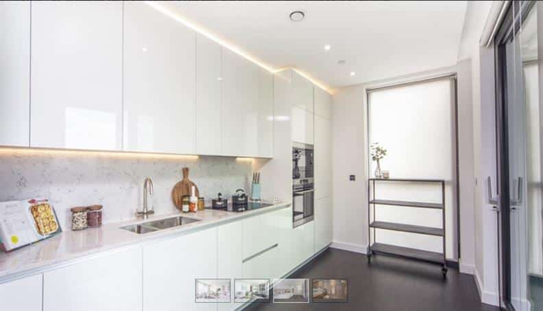 Flat Ponton Road in Greater London