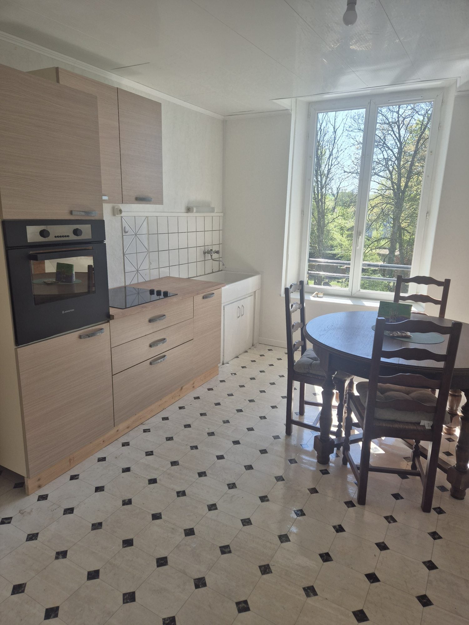 Appartement D 964 à Dun-sur-Meuse