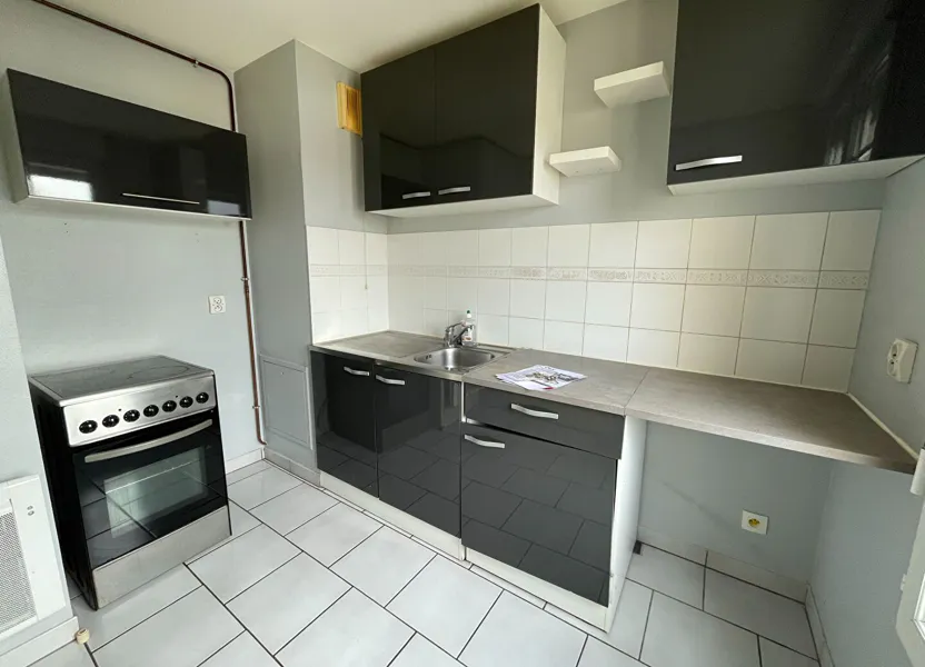 Appartement Rue Charles Beauhaire à Saint-Jean-de-la-Ruelle