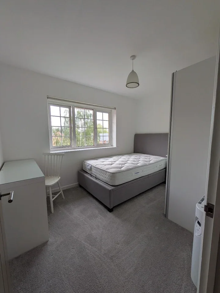 Room Cole Green Lane in Welwyn Hatfield