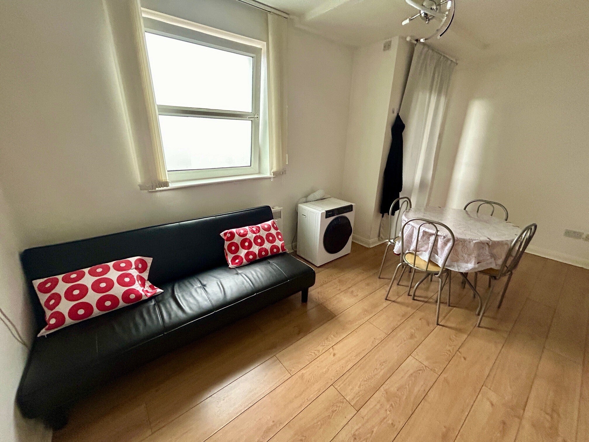 Flat Hathersage Road in Manchester