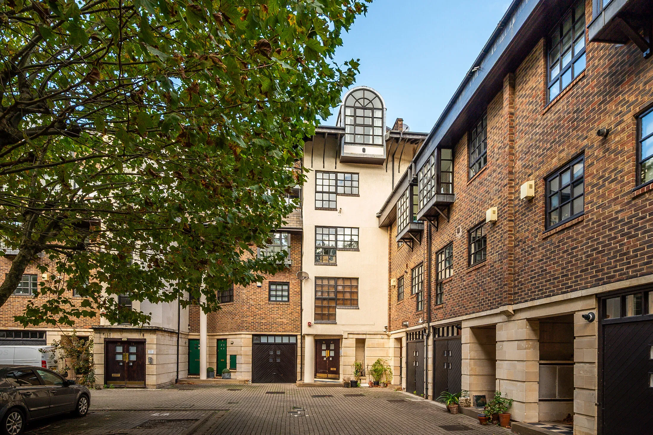 Flat Rope Street in Greater London